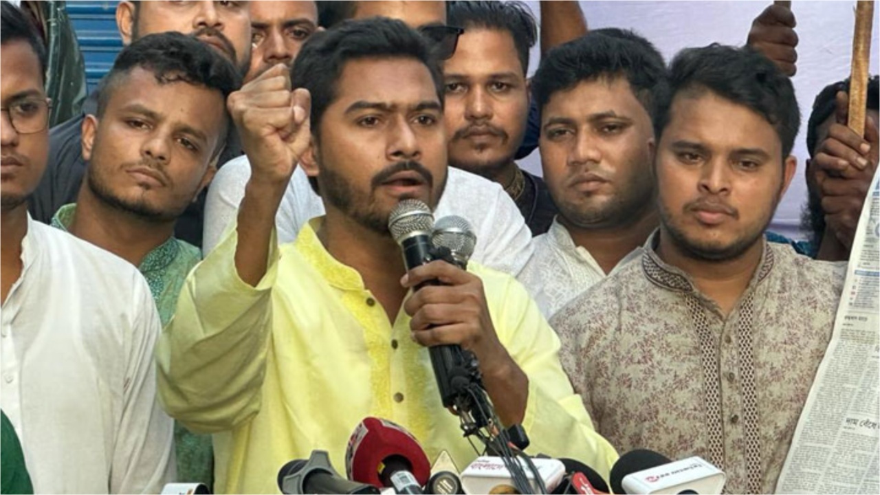 ‘কেউ ৮ হাজার আর কেউ ৭০ হাজার টাকা পায়, এমন বৈষম্য চলতে পারে না’